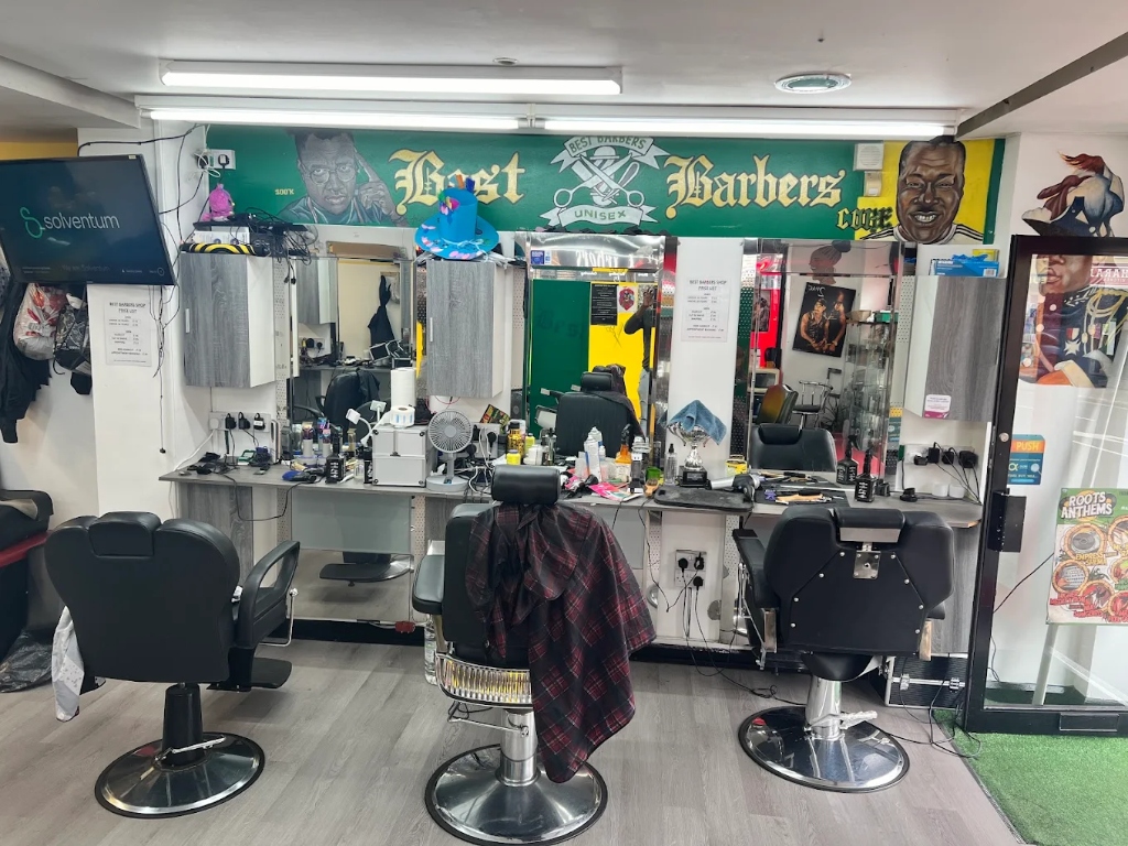Best Barbers interior